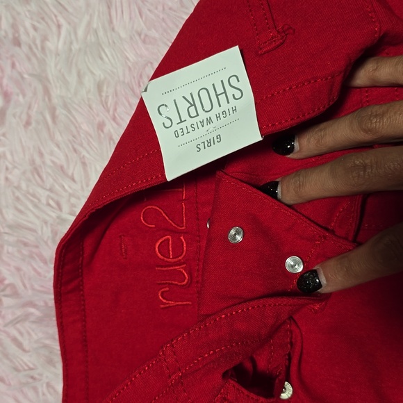 Rue21 Red Shirts NWT Size 7/8 - Picture 2 of 2